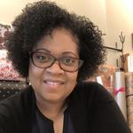 Lezlie Strothers face